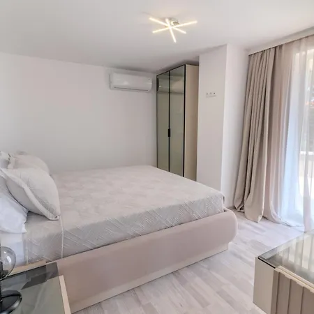 Sea Twins Luxury - 150 M From The 4* Sunny Beach
