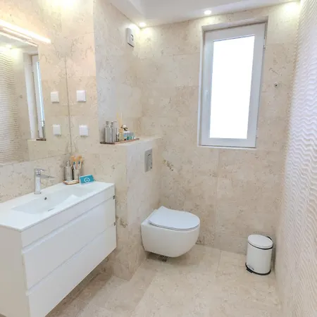 Sea Twins Luxury - 150 M From The Lejlighedshotel Sunny Beach