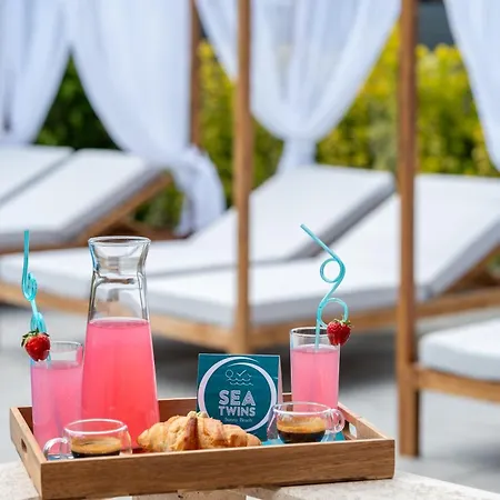 Lejlighedshotel Sea Twins Luxury - 150 M From The 4*