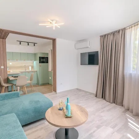 Sea Twins Luxury - 150 M From The Sunny Beach