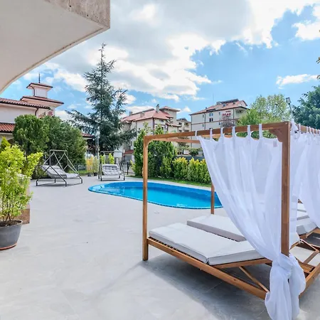 Sea Twins Luxury - 150 M From The Lejlighedshotel Sunny Beach