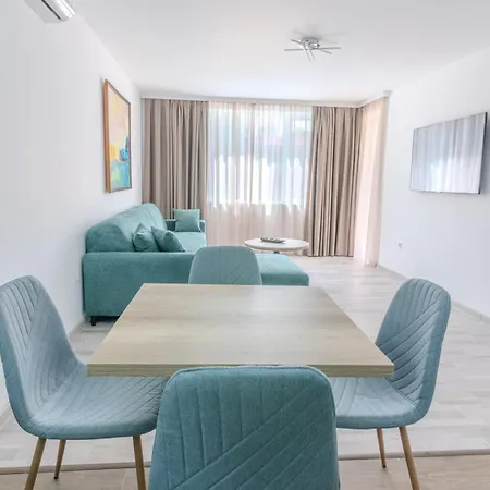 Sea Twins Luxury - 150 M From The Апартхотел Слънчев бряг