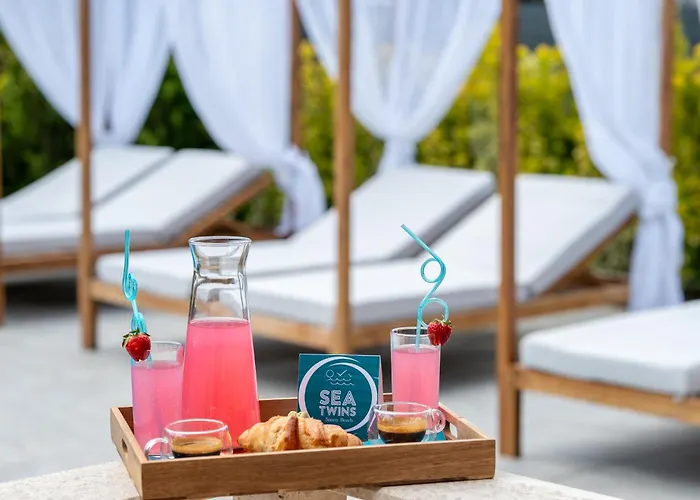 Апарт-отель Sea Twins Luxury - 150 M From The 4*