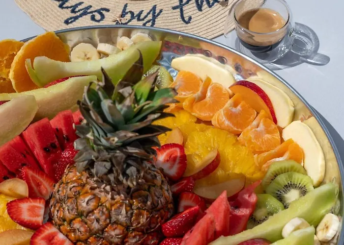 Апарт-отель Sea Twins Luxury - 150 M From The