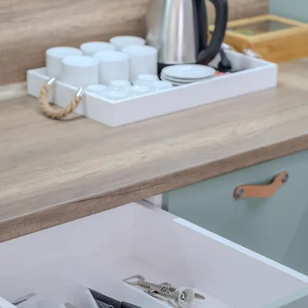 Sea Twins Luxury - 150 M From The アパートホテル