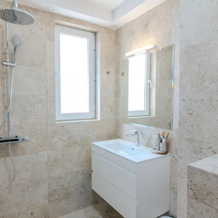 Sea Twins Luxury - 150 M From The サニービーチ