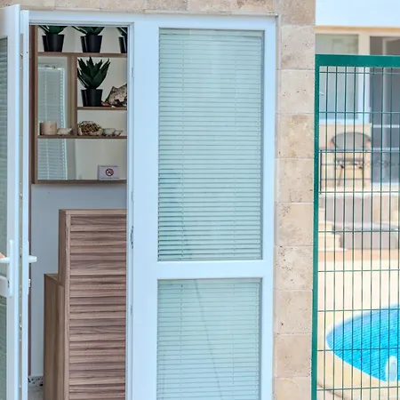 Appart hôtel Sea Twins Luxury - 150 M From The Slantchev Briag